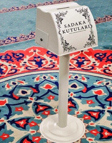 Ayaklı Sadaka & Yardım Kutusu (Beyaz) 100*30*24cm