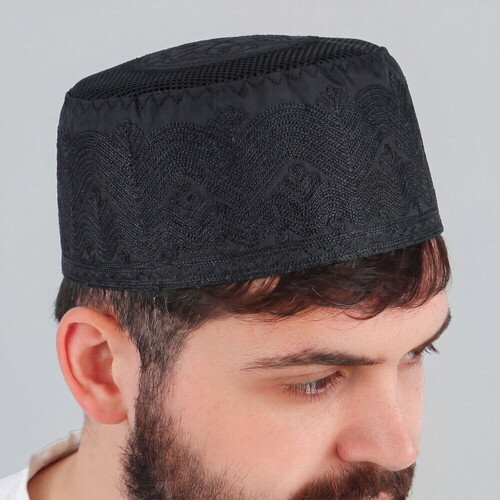 Yazlık Fileli Mevlidhan Namaz Takkesi Topbaş Hafız Nakış İşlemeli Siyah