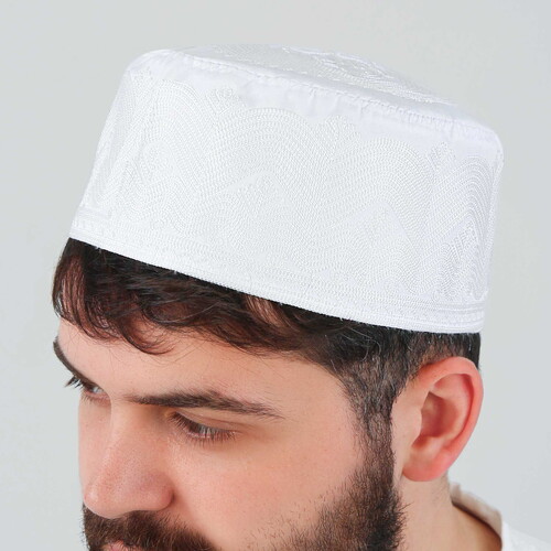  Mevlidhan Namaz Takkesi Topbaş Hafız Nakış İşlemeli Beyaz