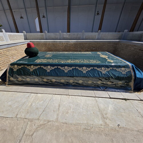 Şah-ı Nakşibendi Muhammed Bahauddin Hz. Kuddise Sırruhu Buhara / Özbekistan Puşide Türbe Tabut Örtüsü