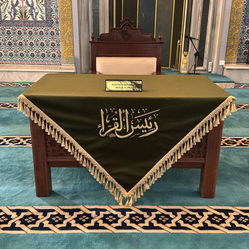 Özel ölçü Kabartma Nakış Masa ve Kürsü Örtüsü ( Reisül Kurra )